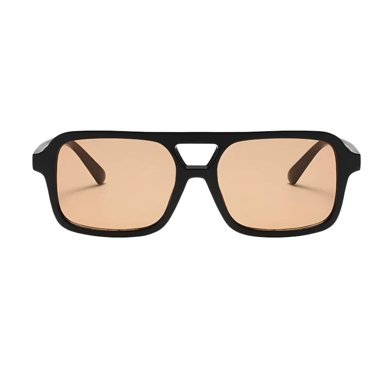 Os óculos de sol Eyvon combinam proteção UV, estilo marcante e conforto absoluto para te acompanhar sob qualquer sol