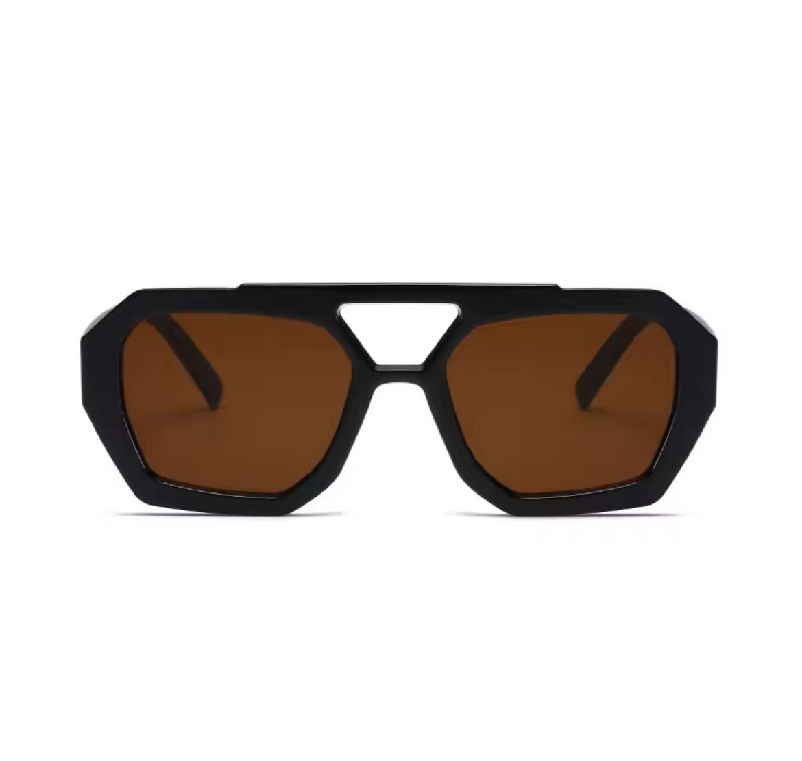 Os óculos de sol Eyvon combinam proteção UV, estilo marcante e conforto absoluto para te acompanhar sob qualquer sol.